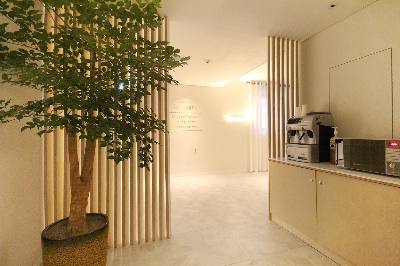 Hotel Londoner Hwamyeong Busan Exterior photo