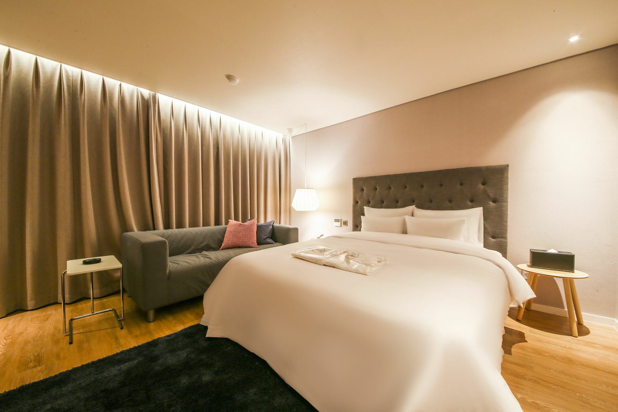 Hotel Londoner Hwamyeong Busan Exterior photo