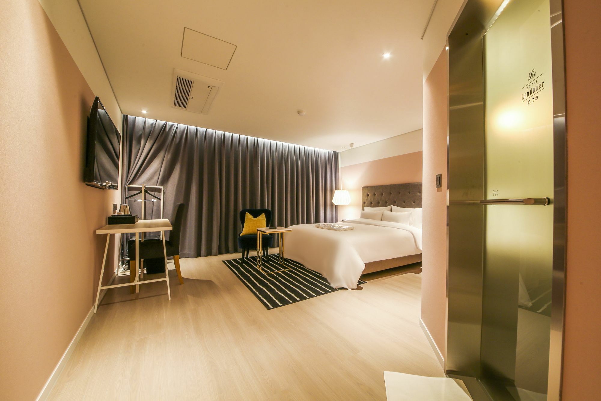 Hotel Londoner Hwamyeong Busan Exterior photo